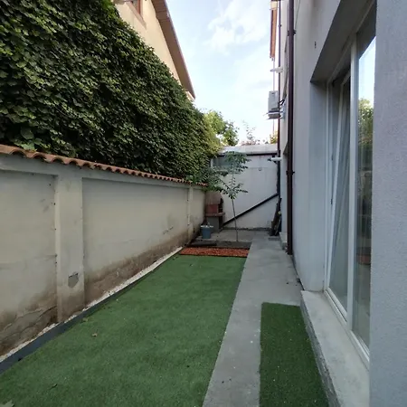 Kira Apartment Bucharest Exterior photo